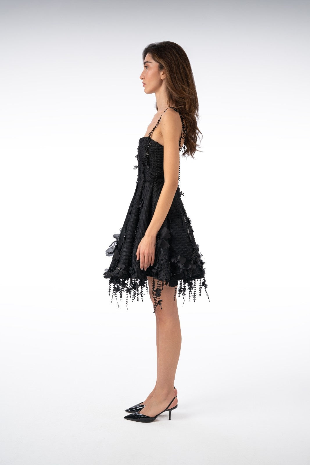 Short strapless dress with Hanging Leaves